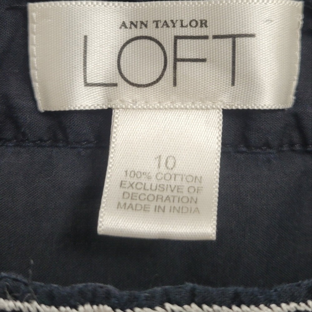 🖤 LOFT Black Blouse with White Embroidery – Elegant & Timeless | Size 10 - Picture 2 of 6